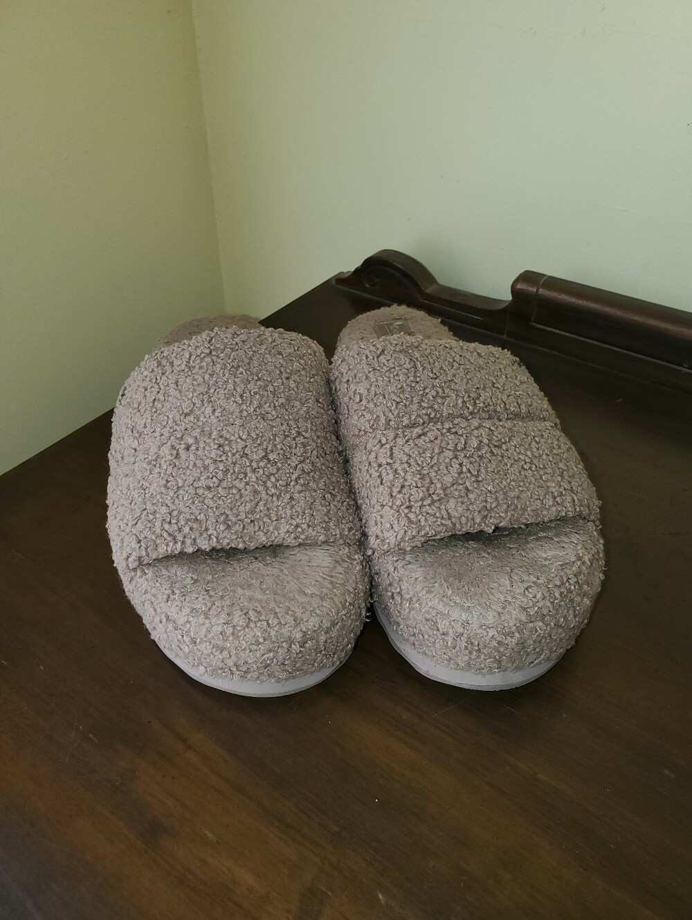 Koolaburra by UGG Slide Slippers Tan Sz 10